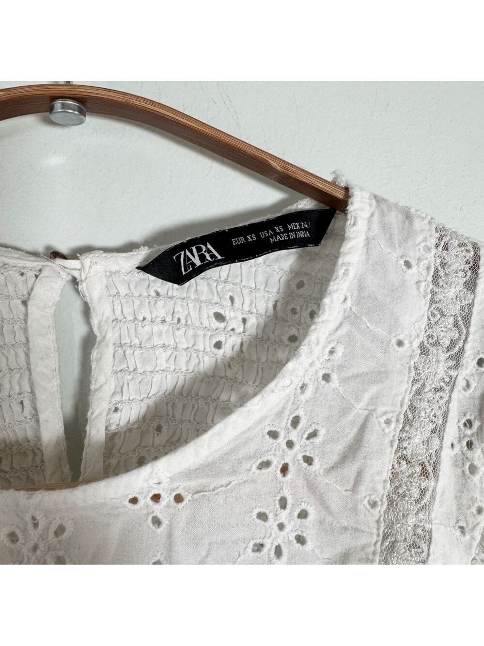 Zara White Puff Sleeve Crop Blouse - Picture 4 of 10